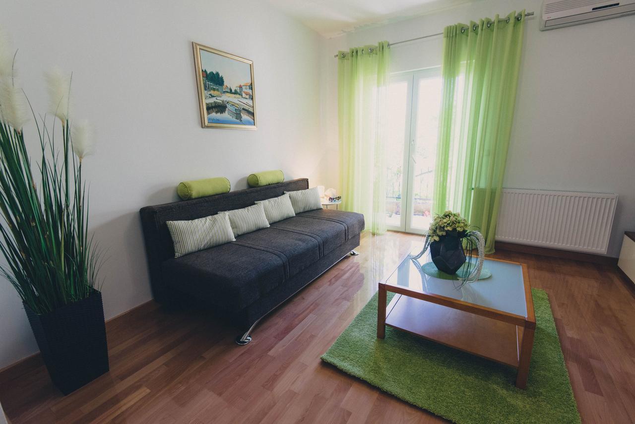 Apartments Sunny Garden Brodarica  Exterior foto